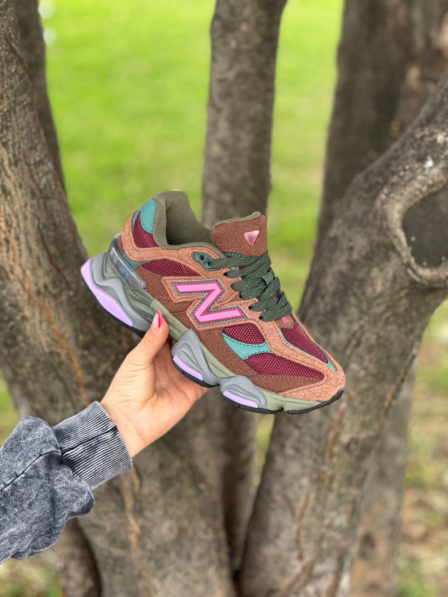 New Balance 9060 Burgundy Pink