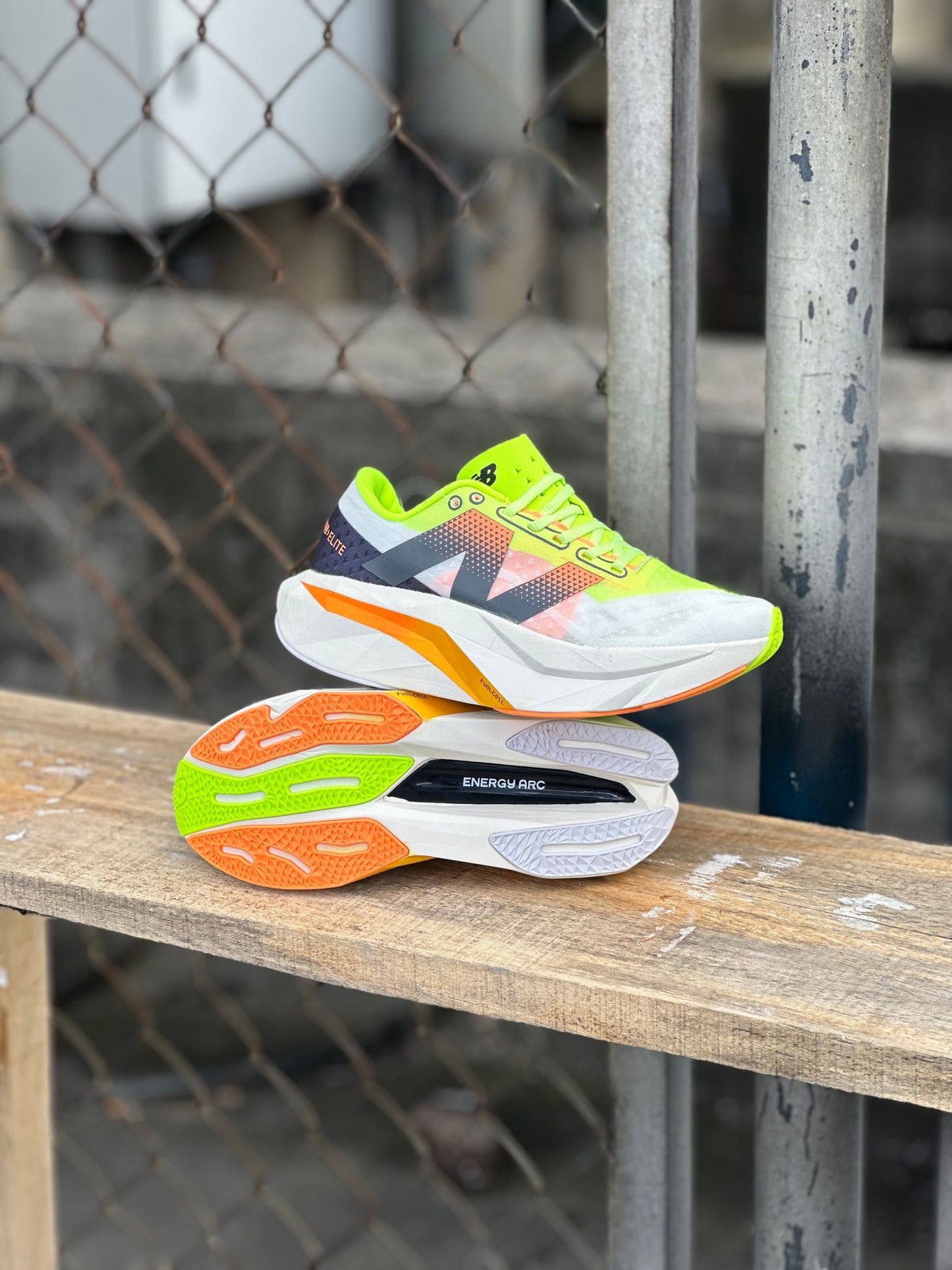 New Balance Elite V4