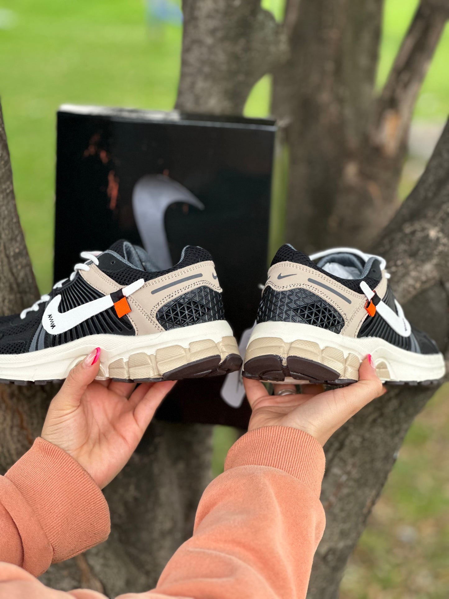 Nike Zoom Vomero 5 X Off White | Custom Black