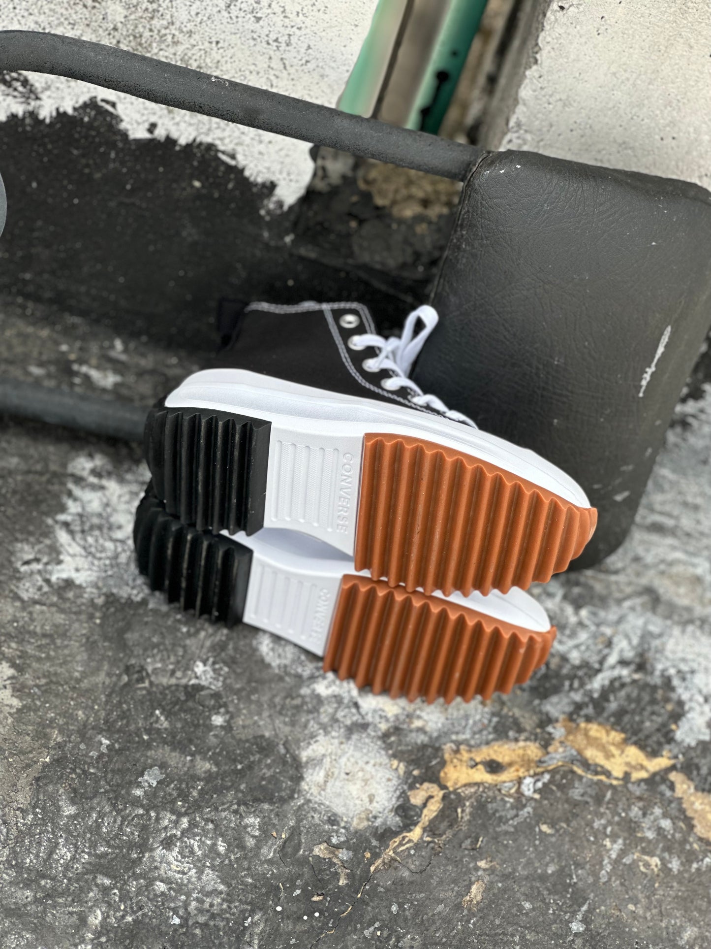 Converse Run Star Hike