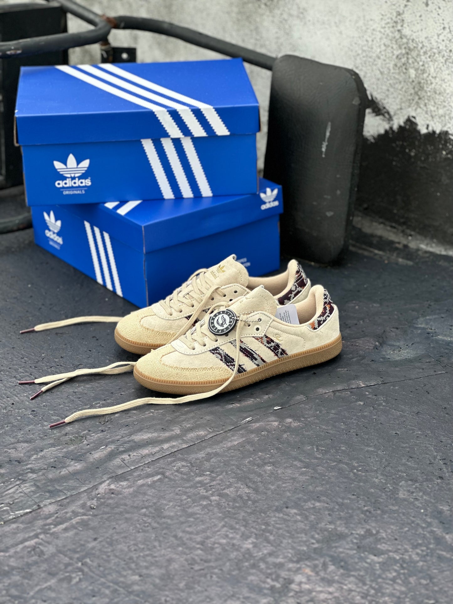 Adidas Samba X END