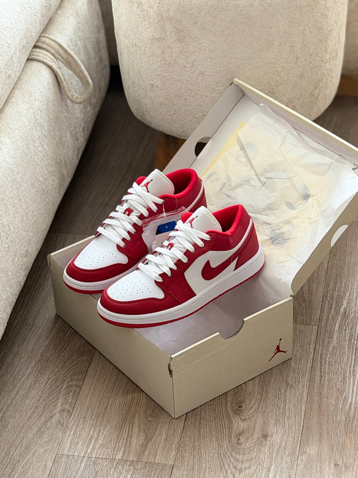 Air Jordan 1 Low Red