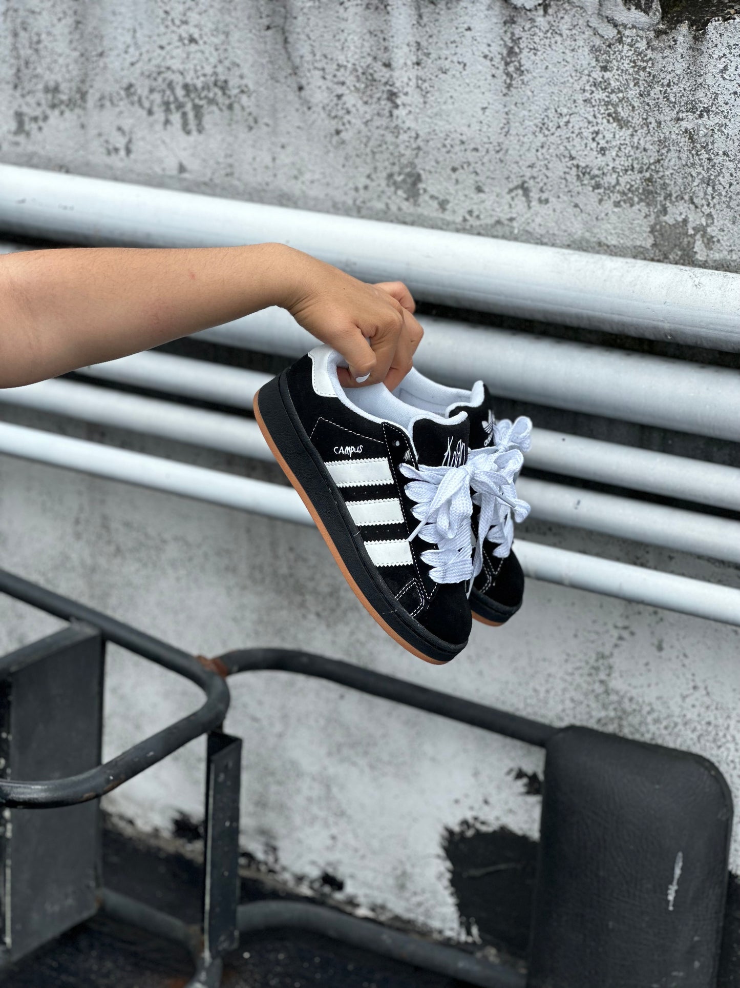 Adidas Campus 00s Korn