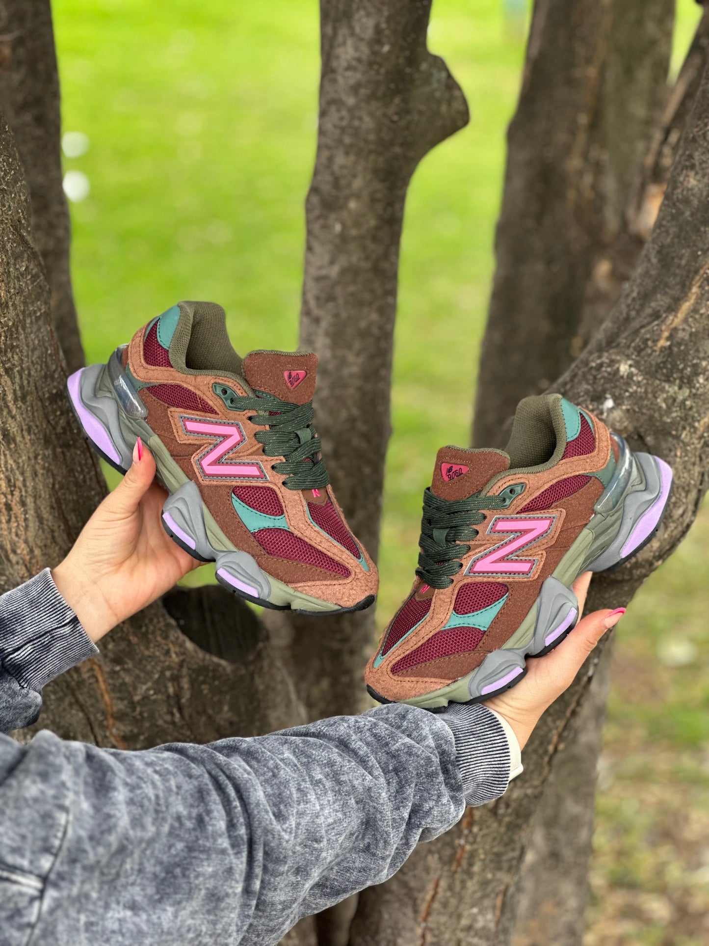 New Balance 9060 Burgundy Pink