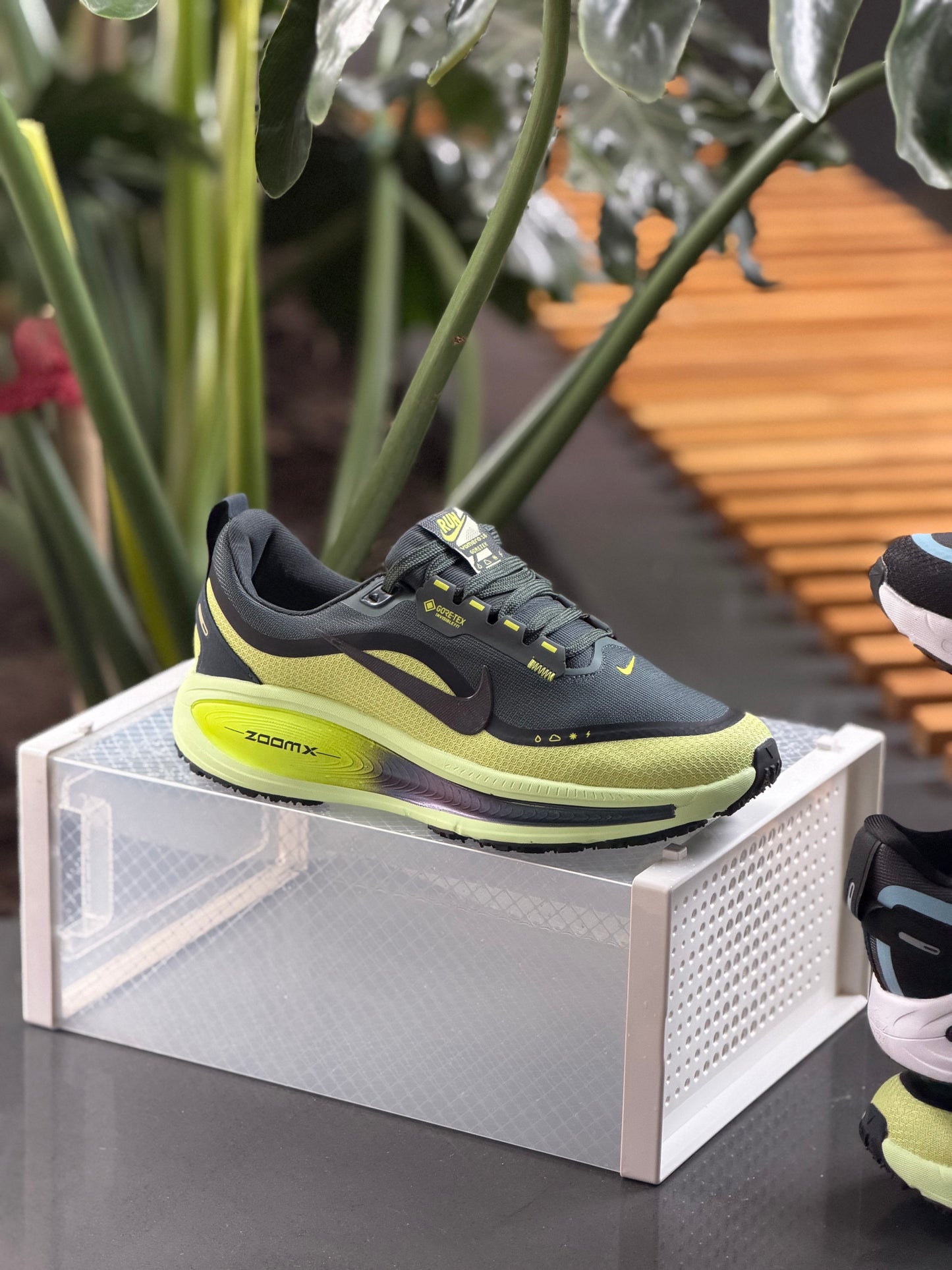 Nike Vomero 18 | GORE-TEX