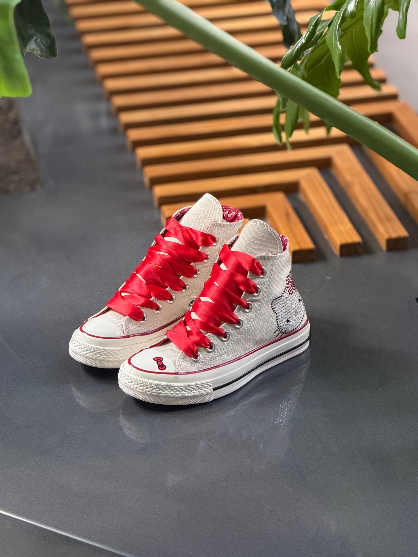 Converse Hello Kitty
