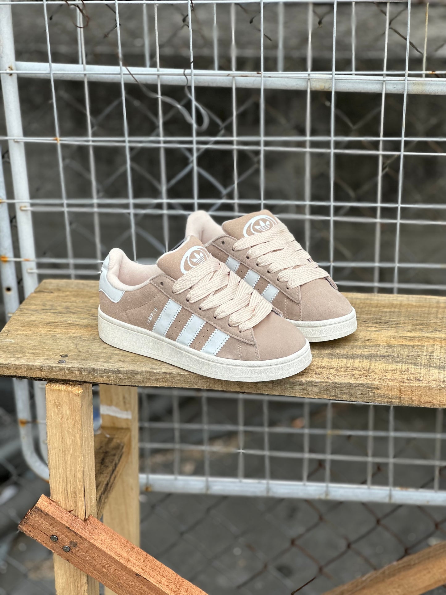 Adidas Campus Beige