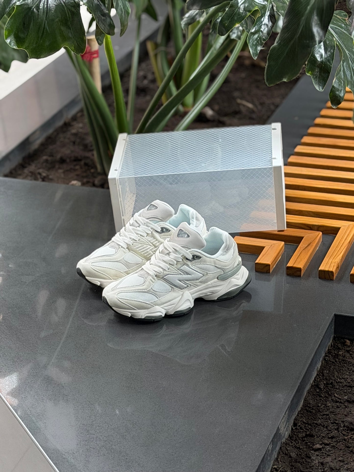 New Balance 9069