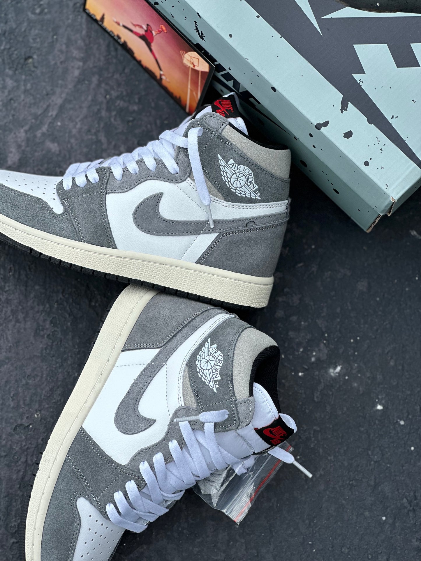 Air Jordan Retro 1 High OG Washed Black