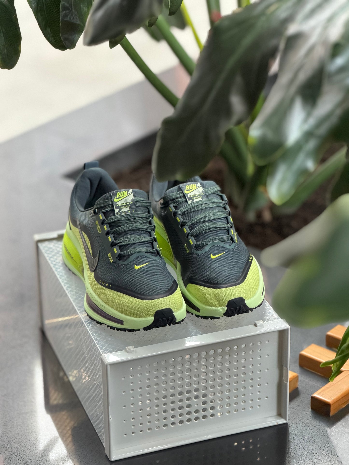 Nike Vomero 18 | GORE-TEX