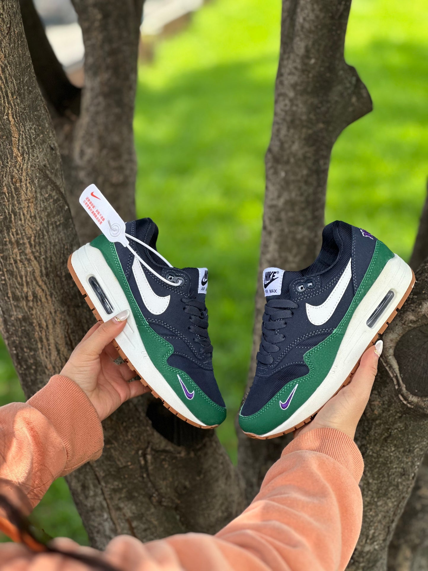 Nike Air Max 1 ‘87 QS Obsidian