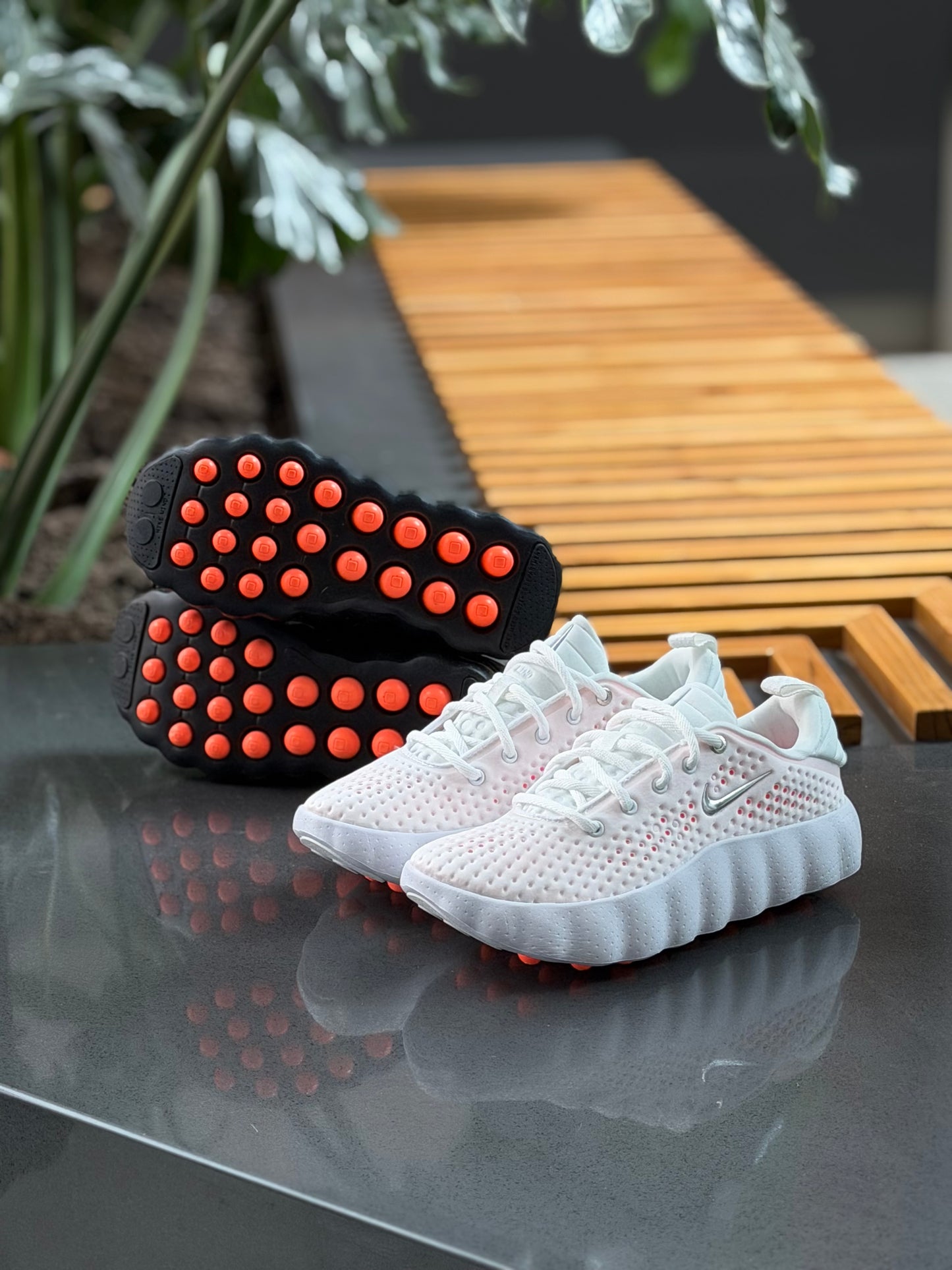 Nike Mind 002