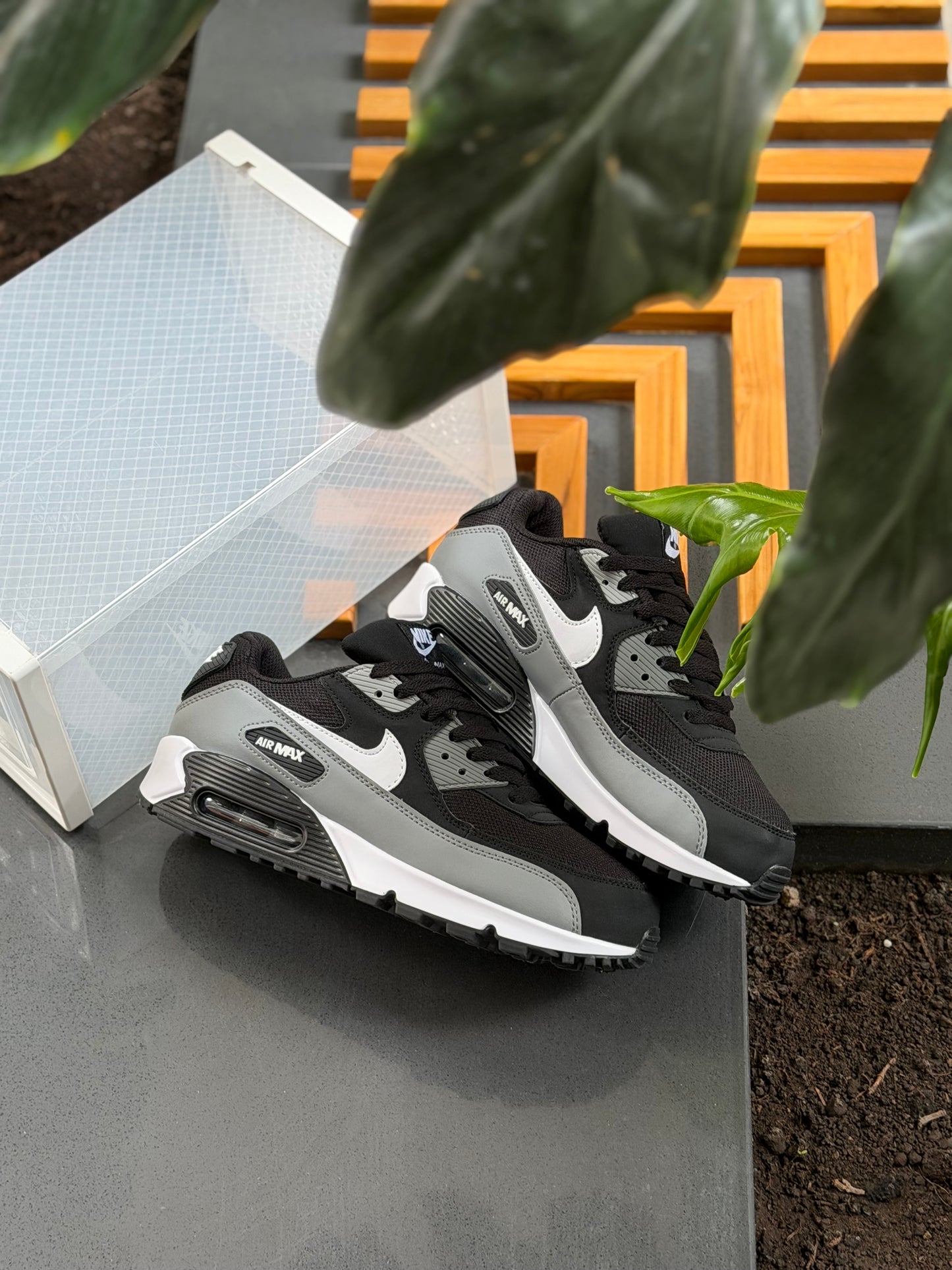 Nike Air Max 90 Essential