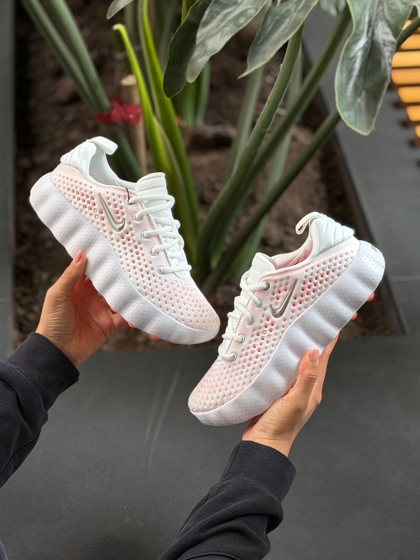 Nike Mind 002