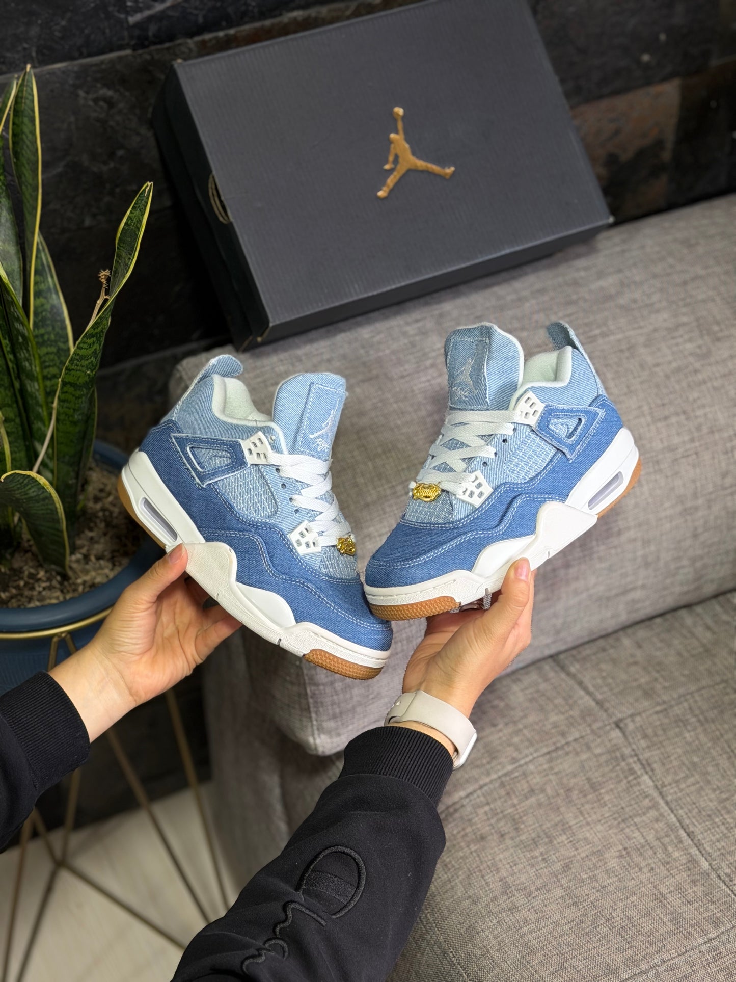Air Jordan 4 “Worn Blue”