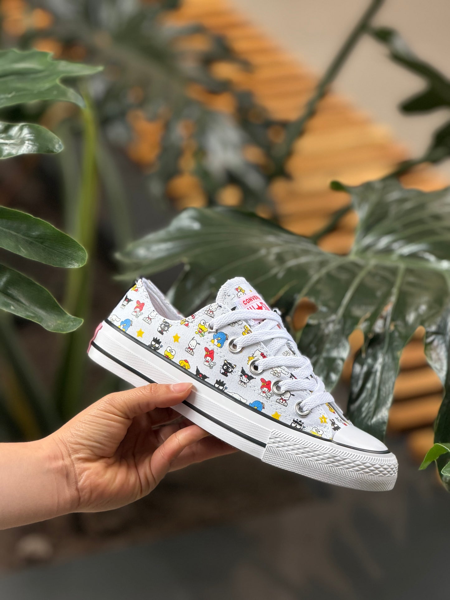 Converse X Hello Kitty And Friends Chuky Teylor