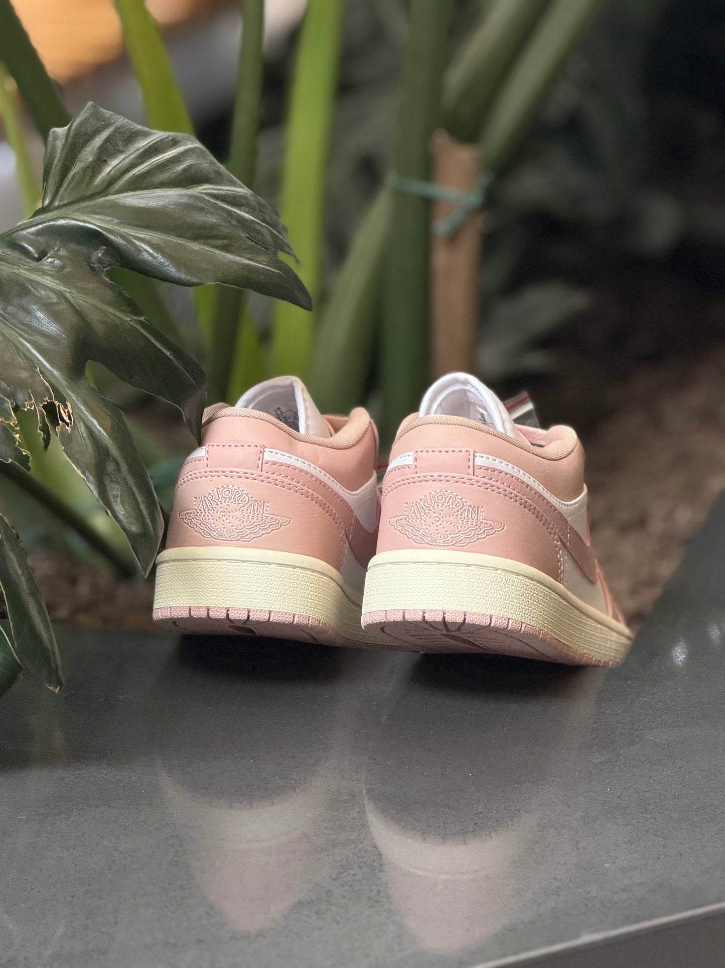 Air Jordan 1 Low Pink Oxford