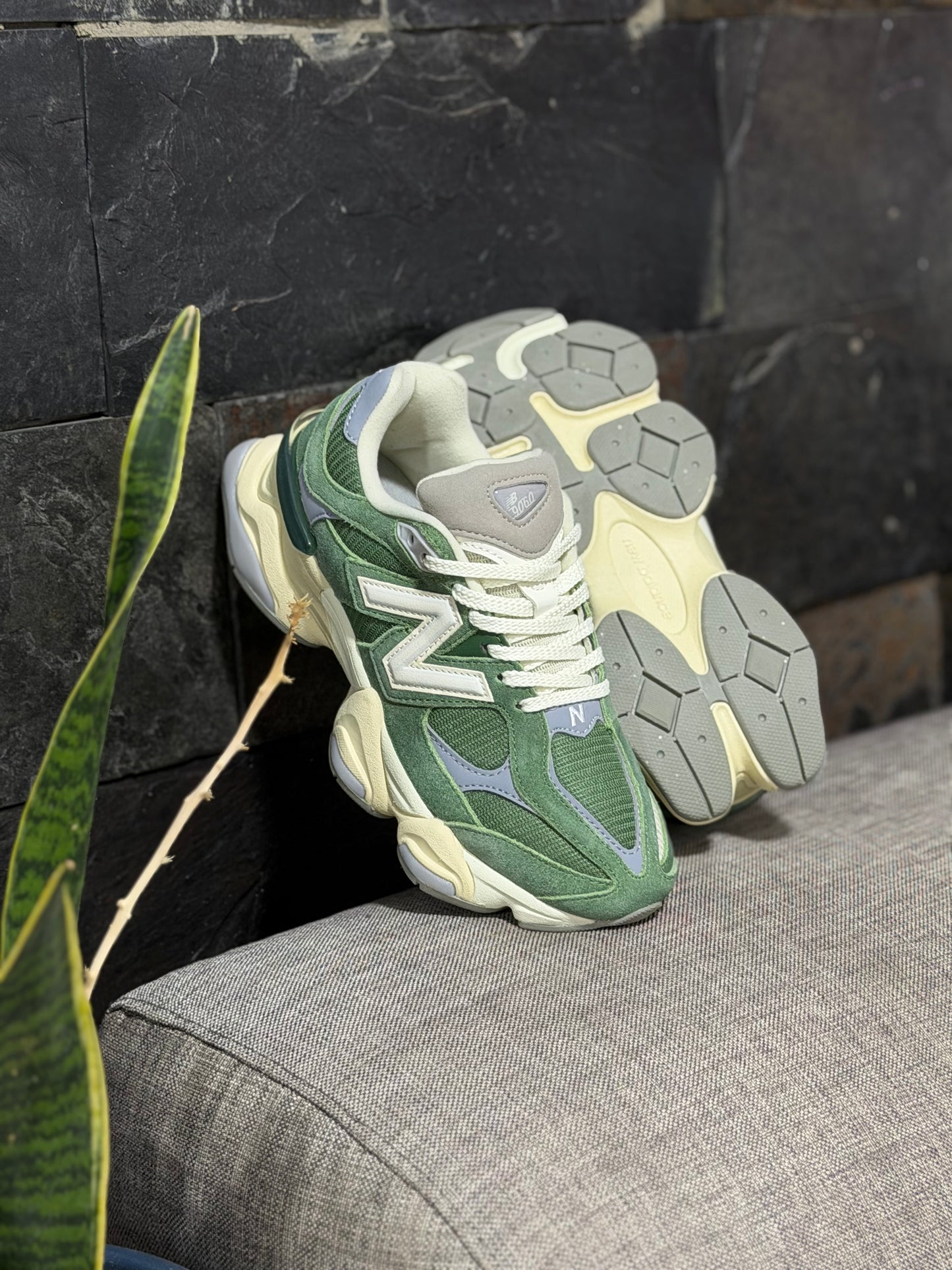 New Balance 9060 Nori Green