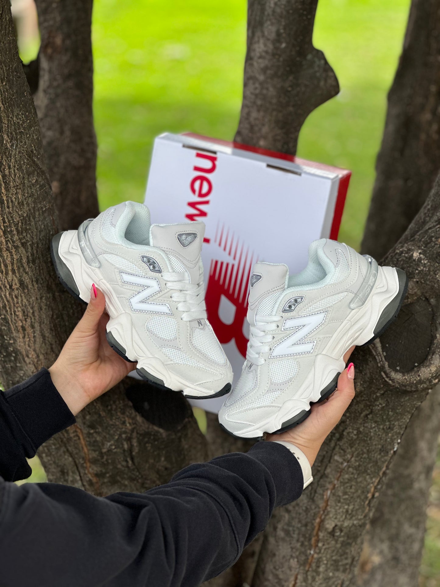 New Balance 9060