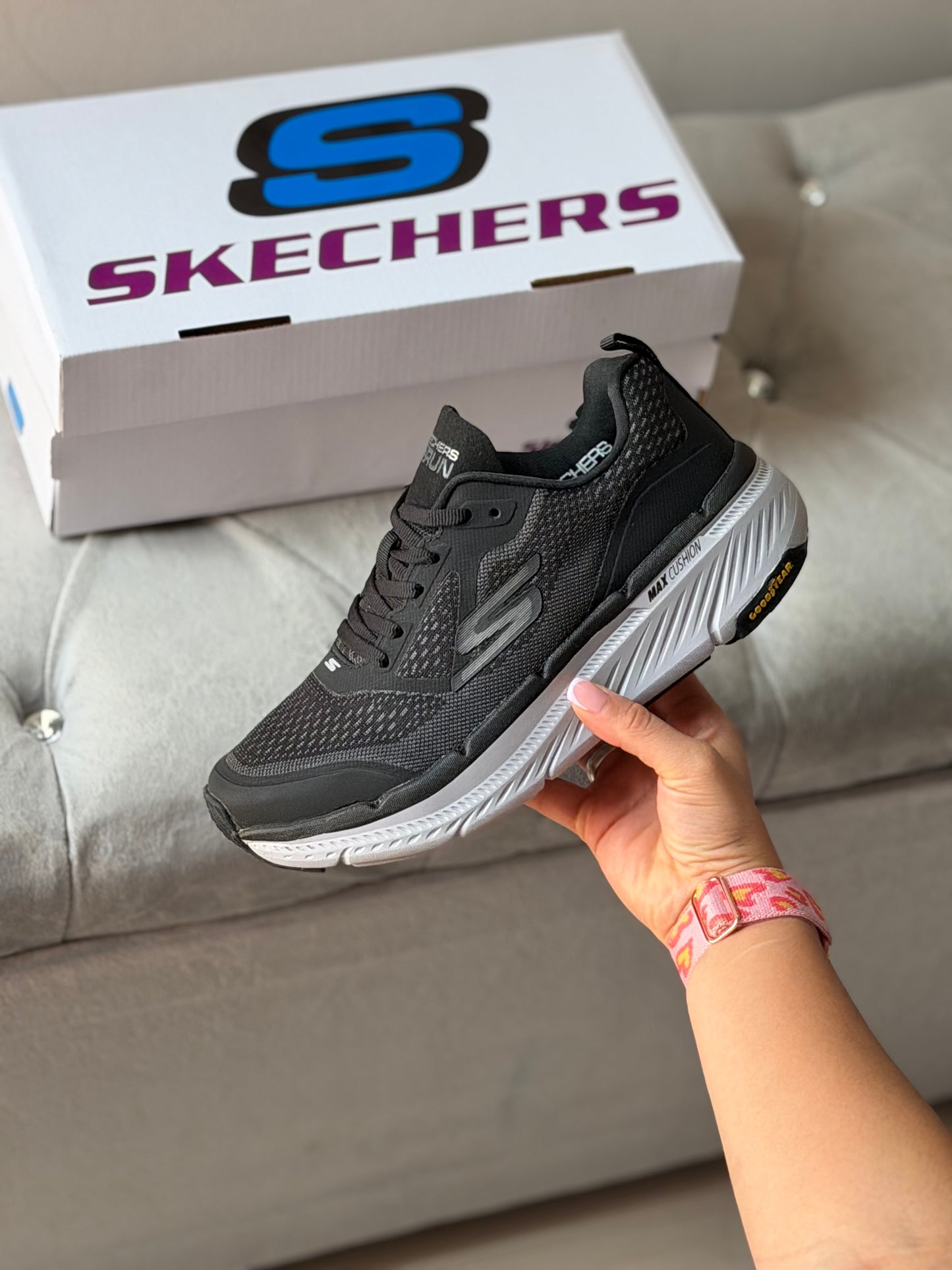 Skechers Max Cushioning Premier 2.0