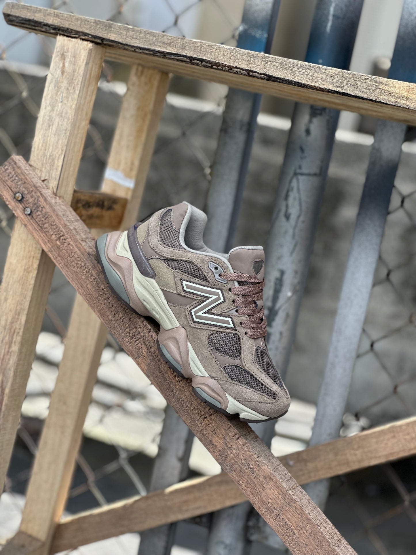 New Balance 9060 / Mushroom Timberwolf