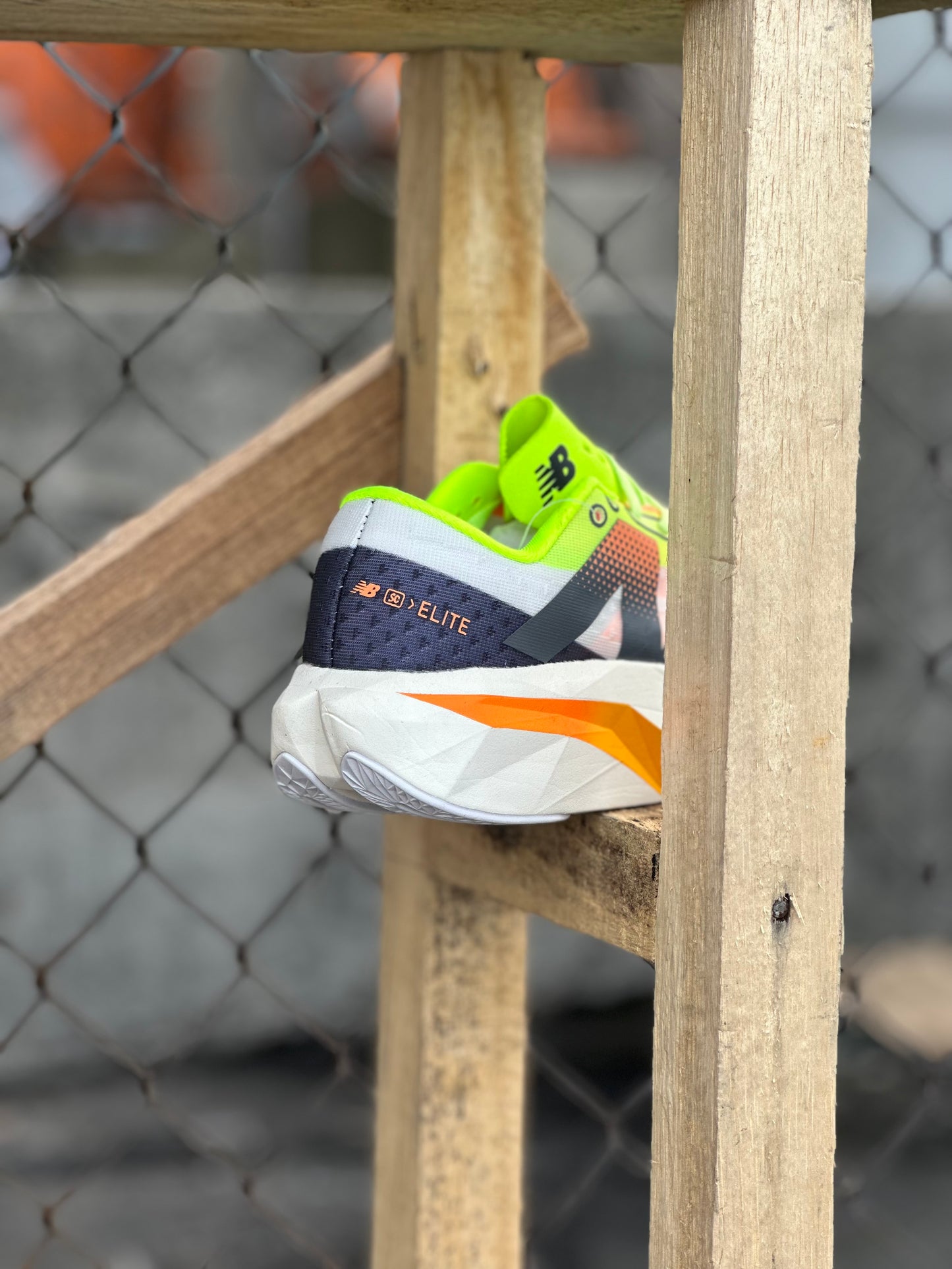 New Balance Elite V4