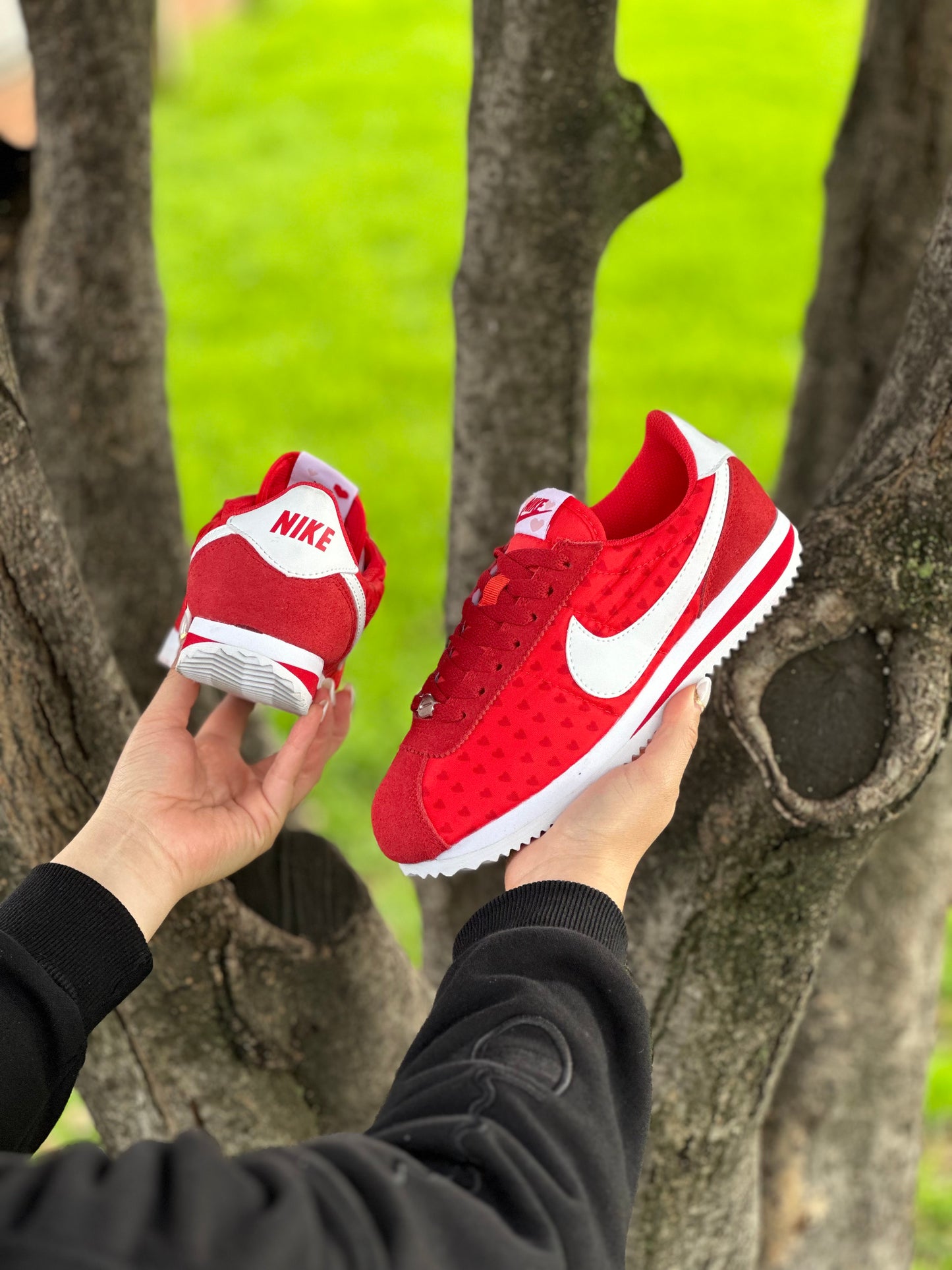 Nike SE Valentine’s Day Cortez