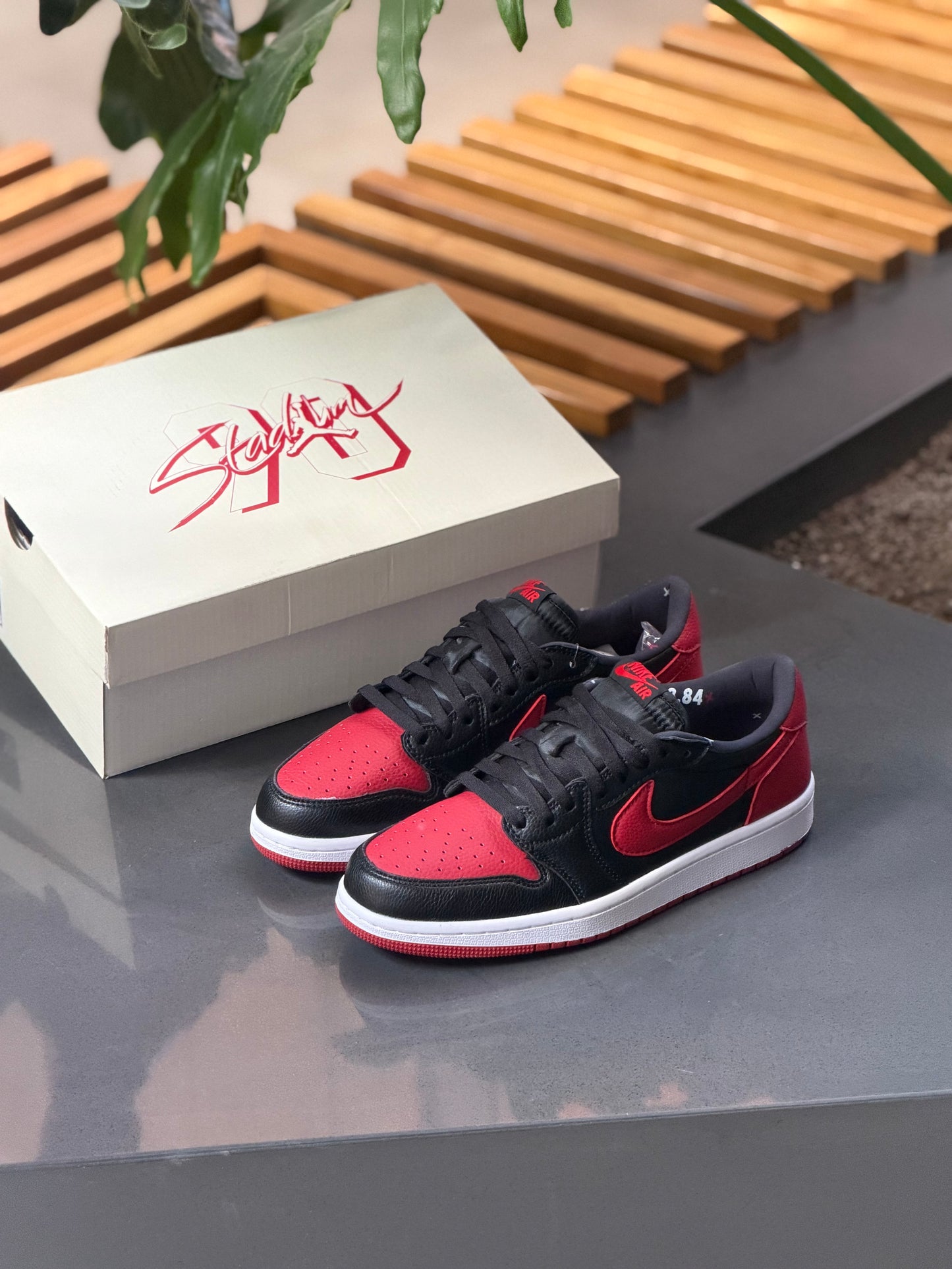 Air Jordan Retro 1 Low OG Banned
