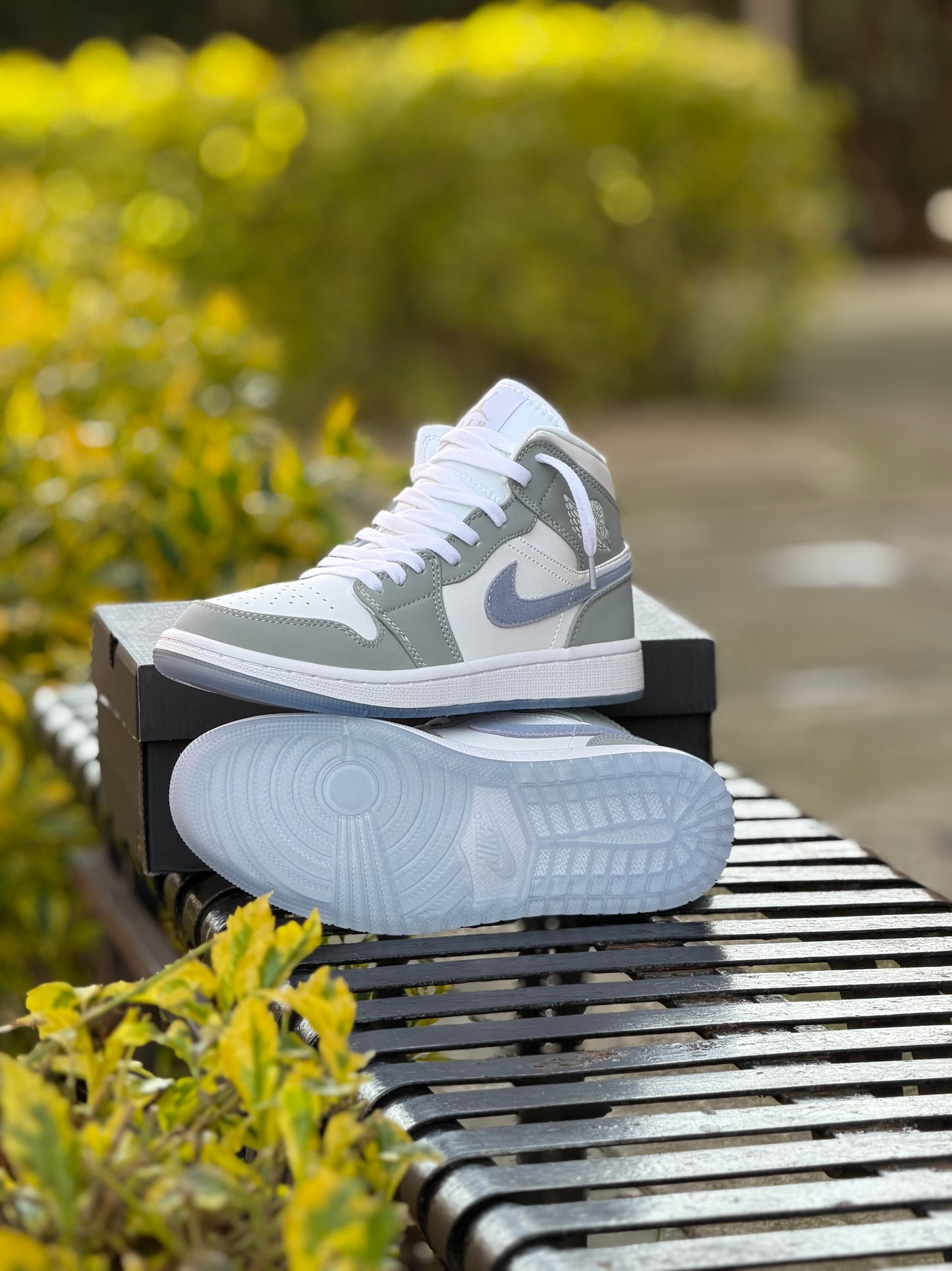 Air Jordan 1 Mid Wolf Grey Aluminum