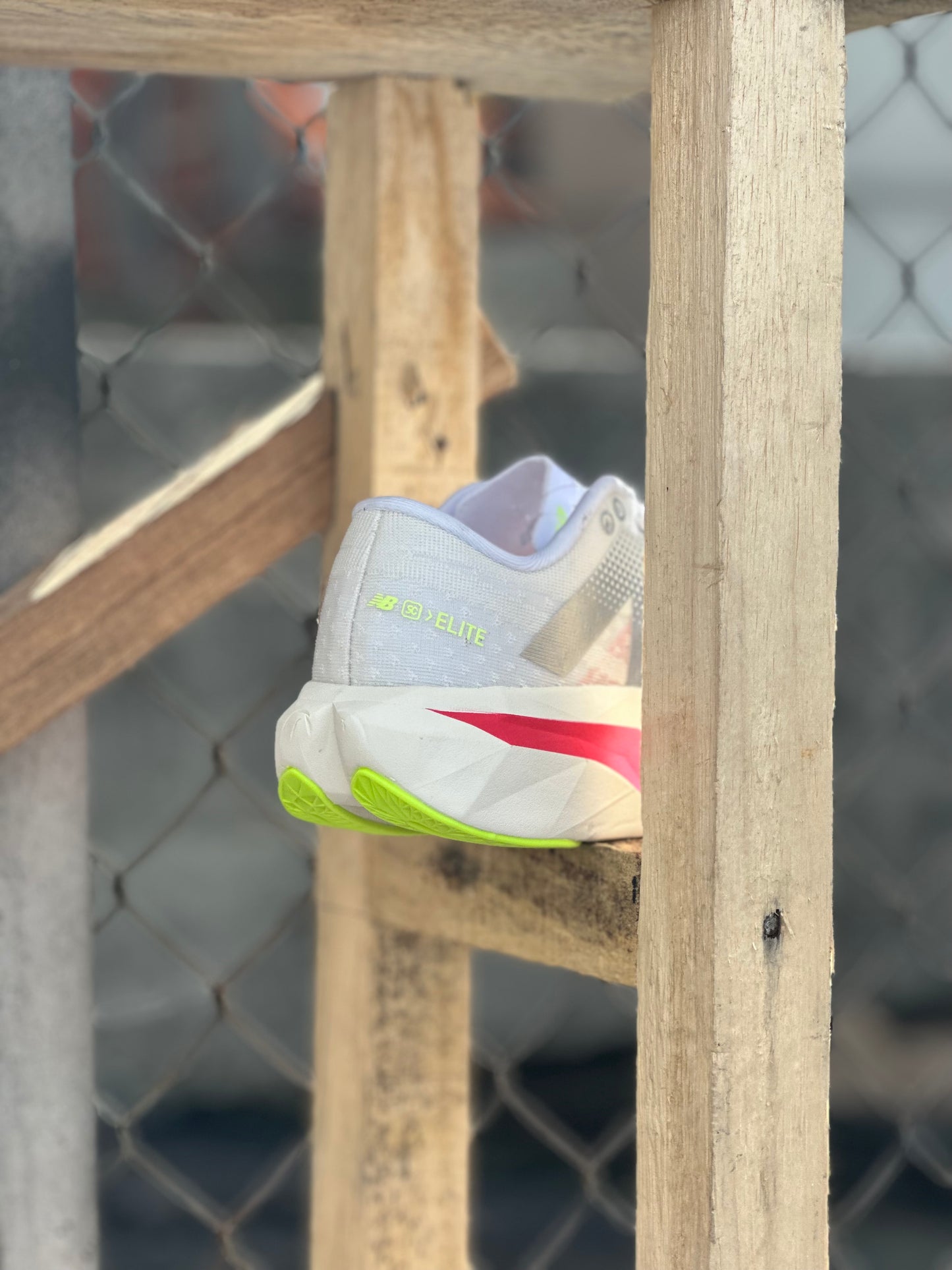 New Balance Elite V4