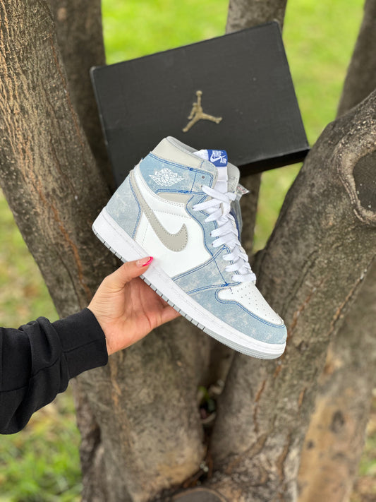 Nike Air Jordan Retro OG Hyper Royal