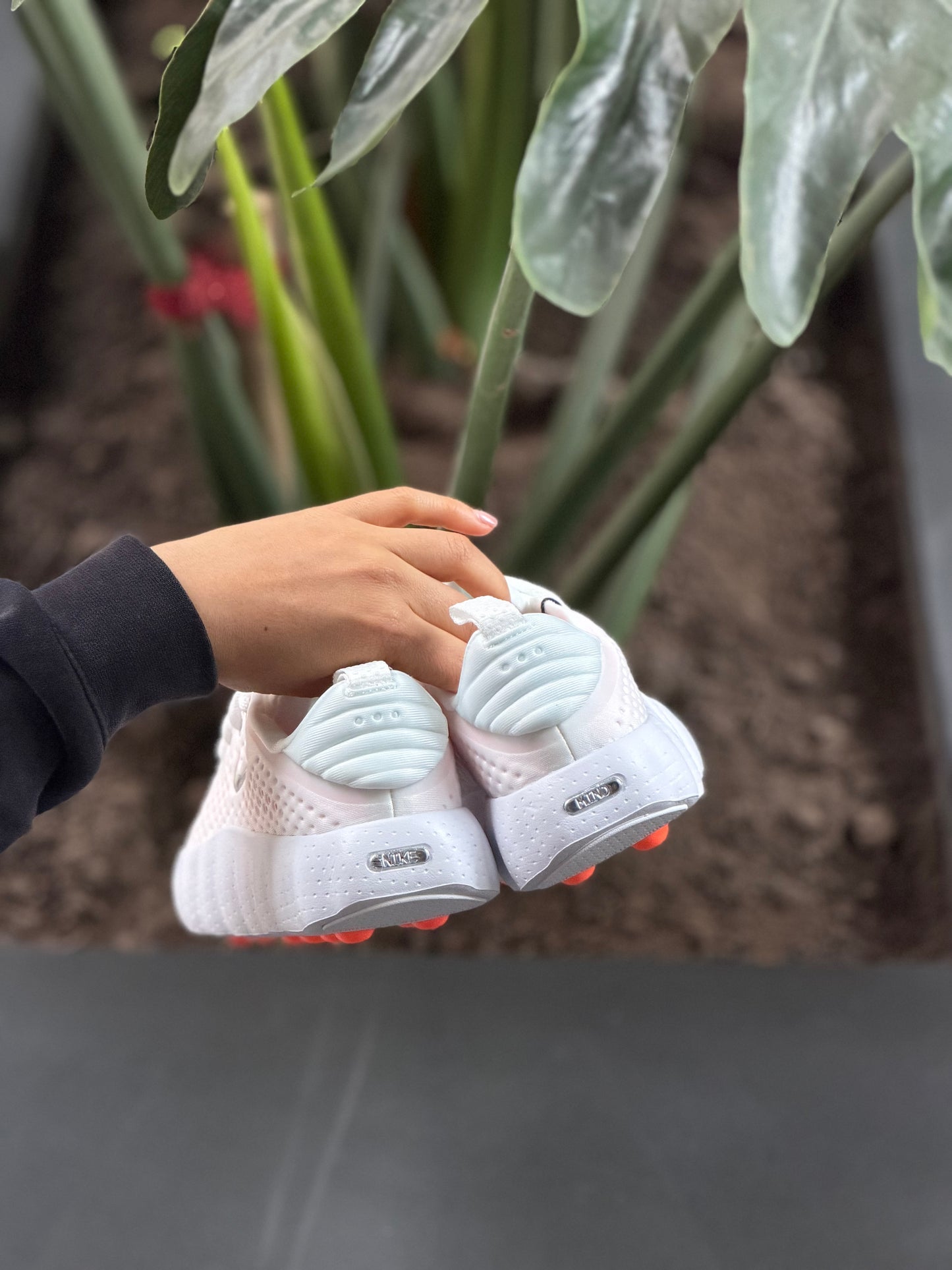 Nike Mind 002