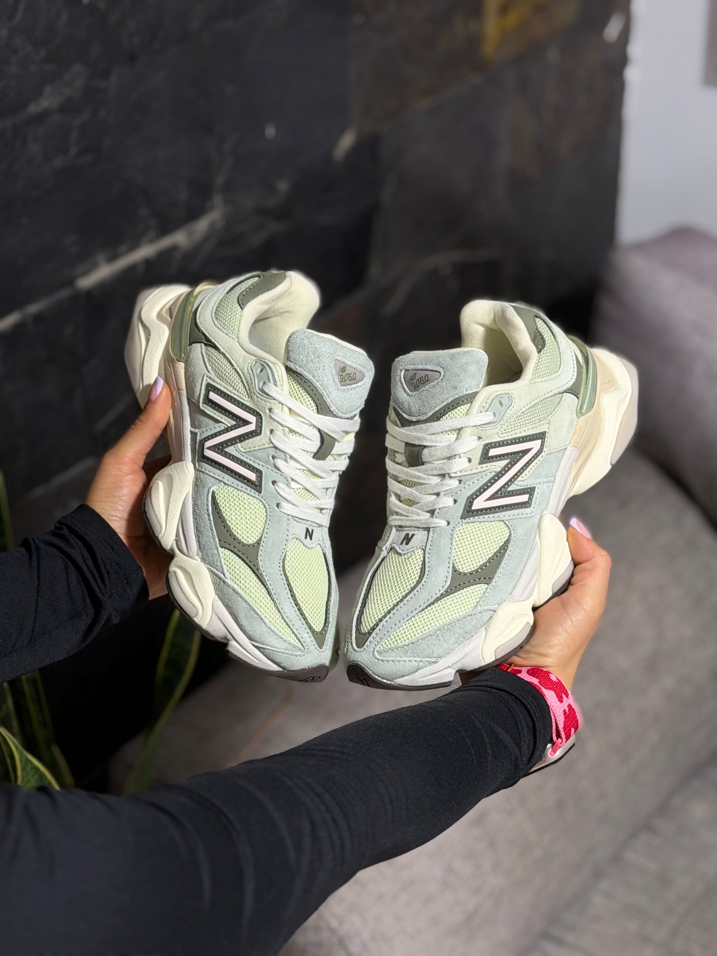 New Balance 9060 Olivine