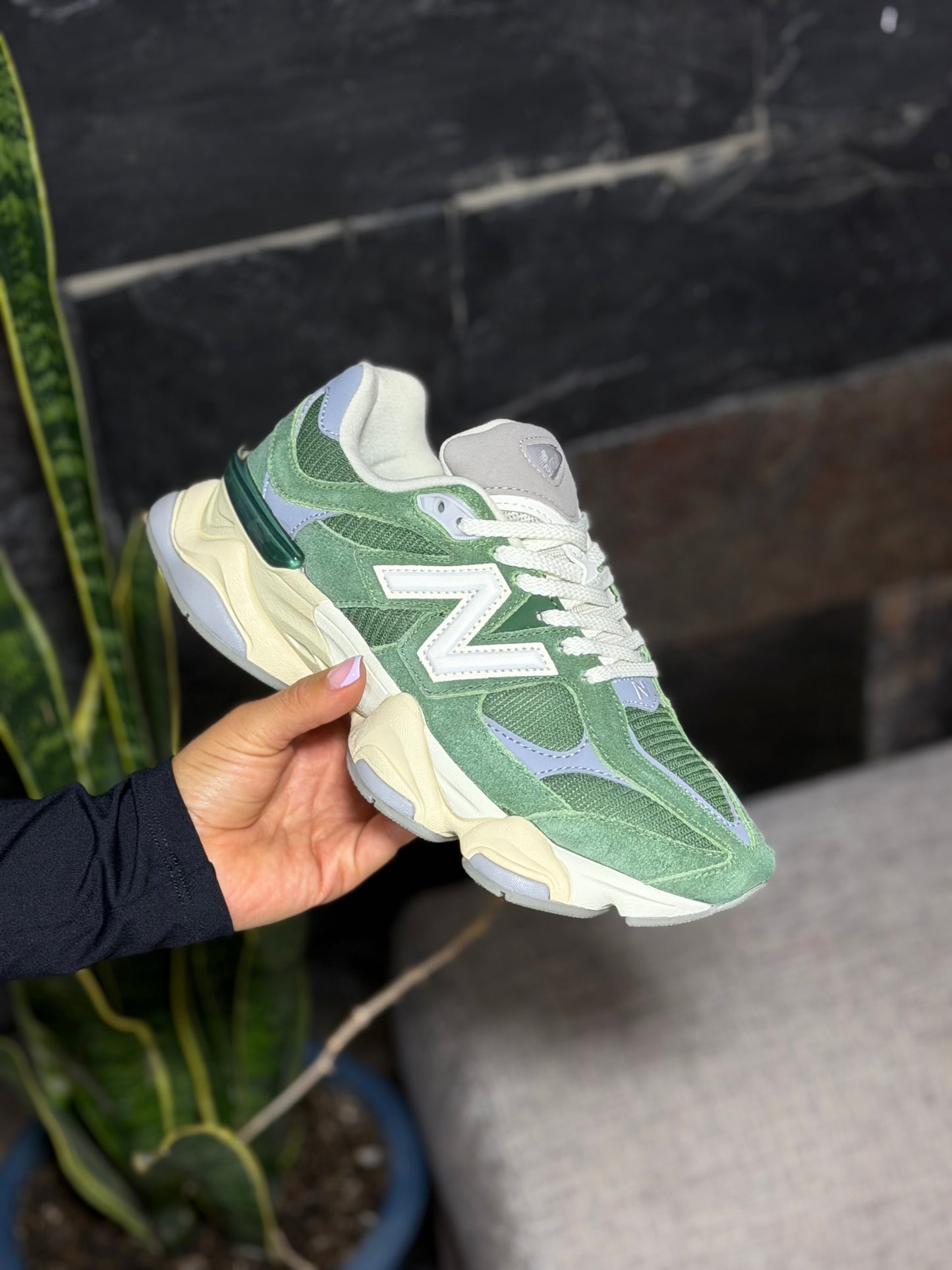 New Balance 9060 Nori Green