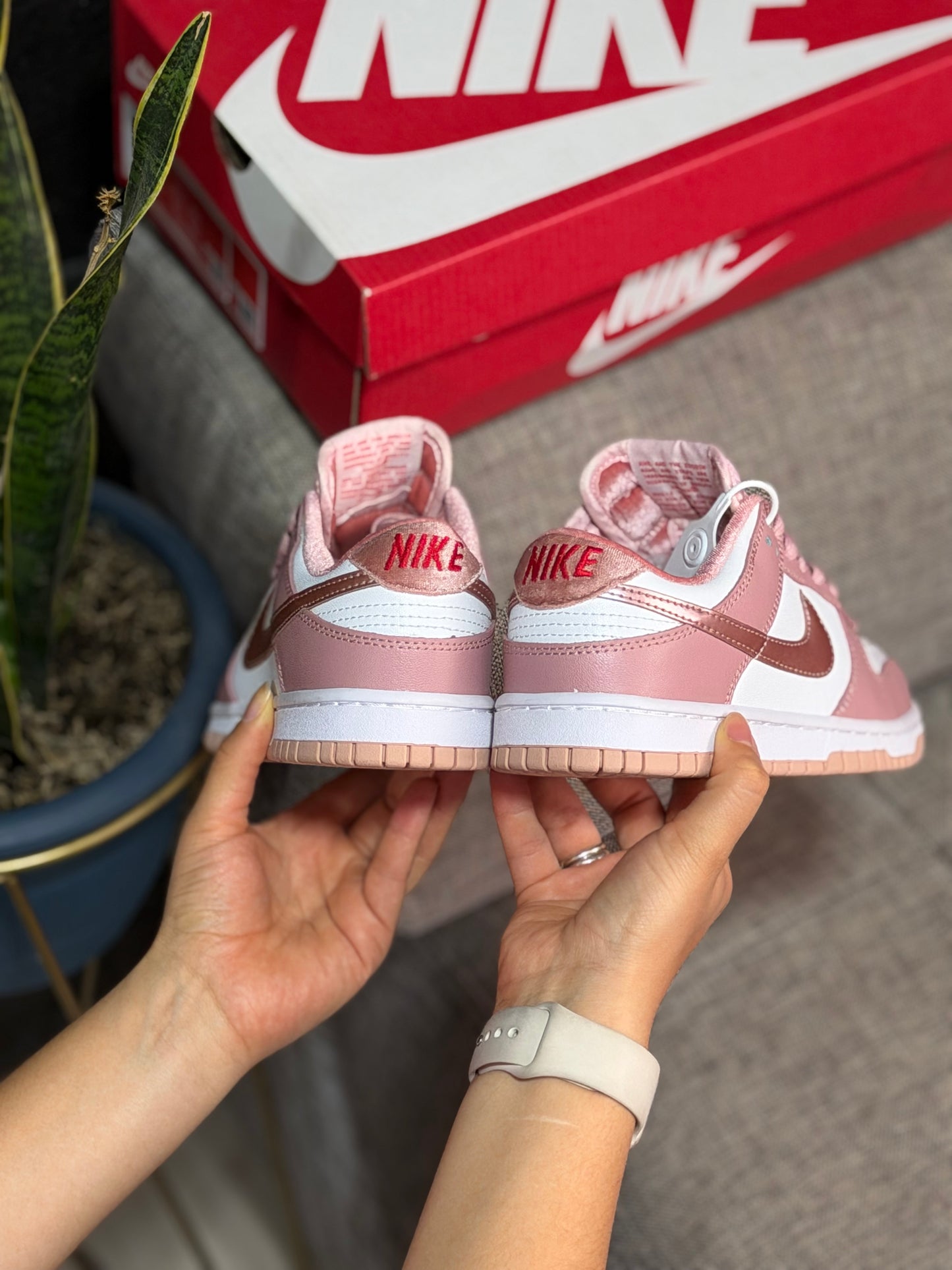 Nike Dunk Low Terciopelo Rosa