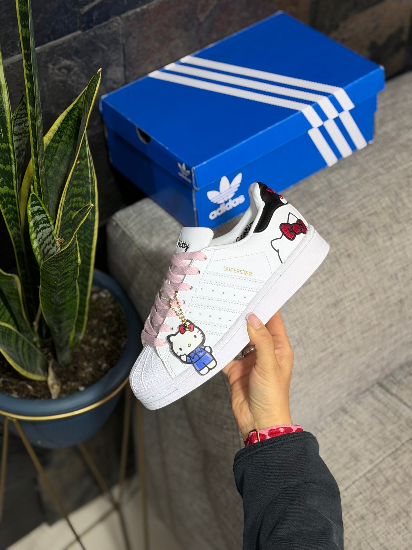 Adidas Súper Star Hello Kitty