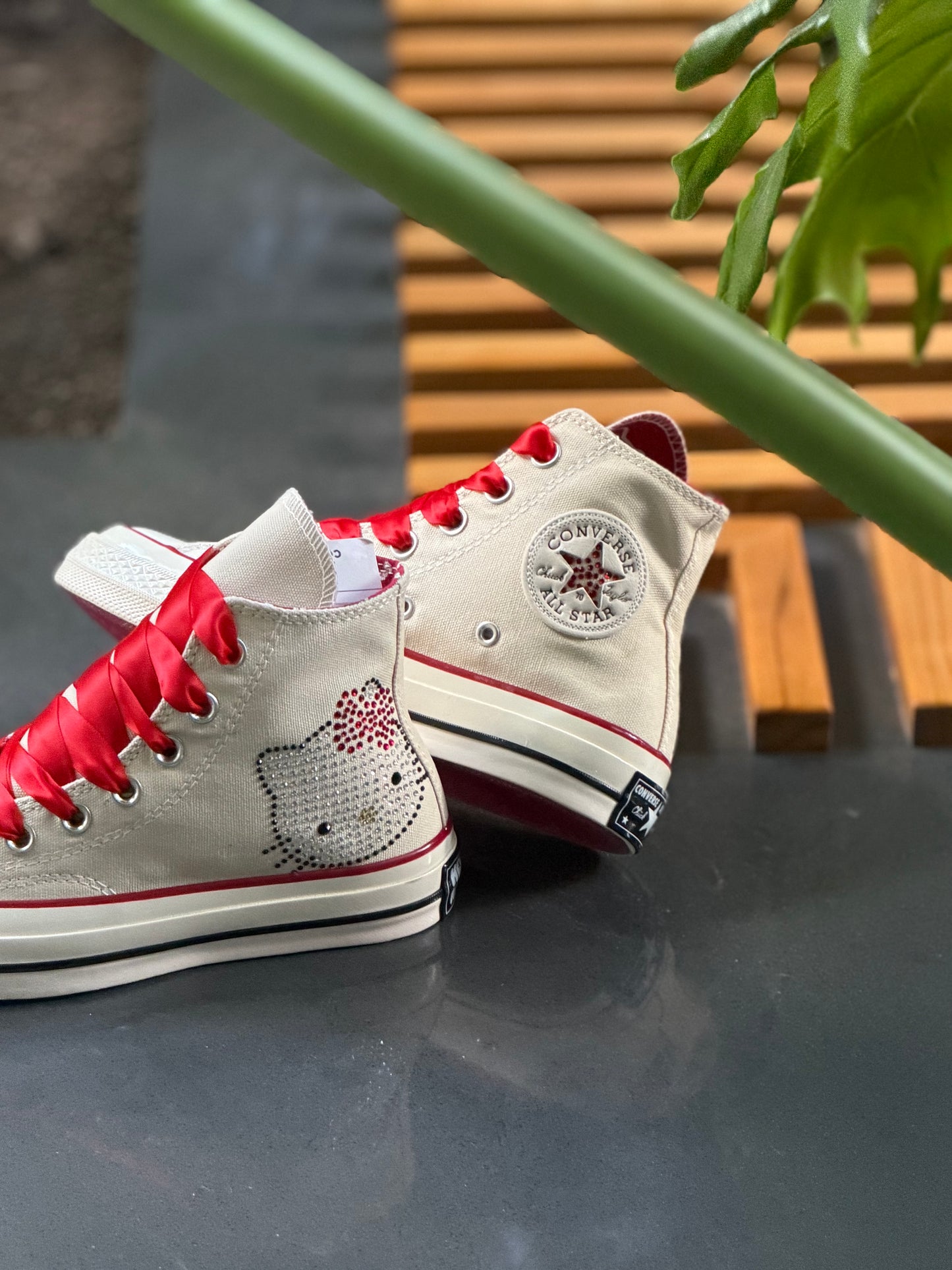 Converse Hello Kitty