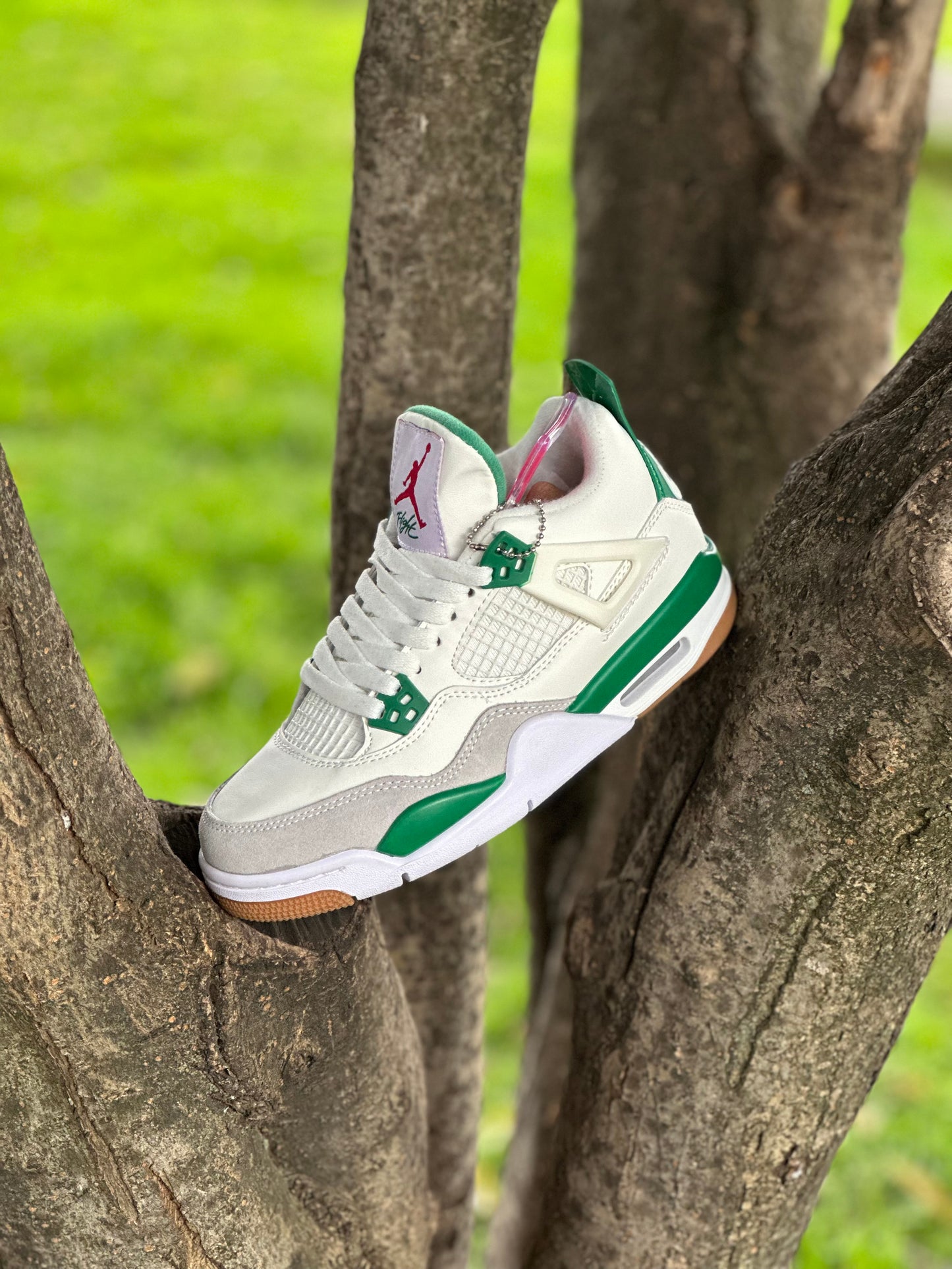 Air Jordan 4 SB Pine Green