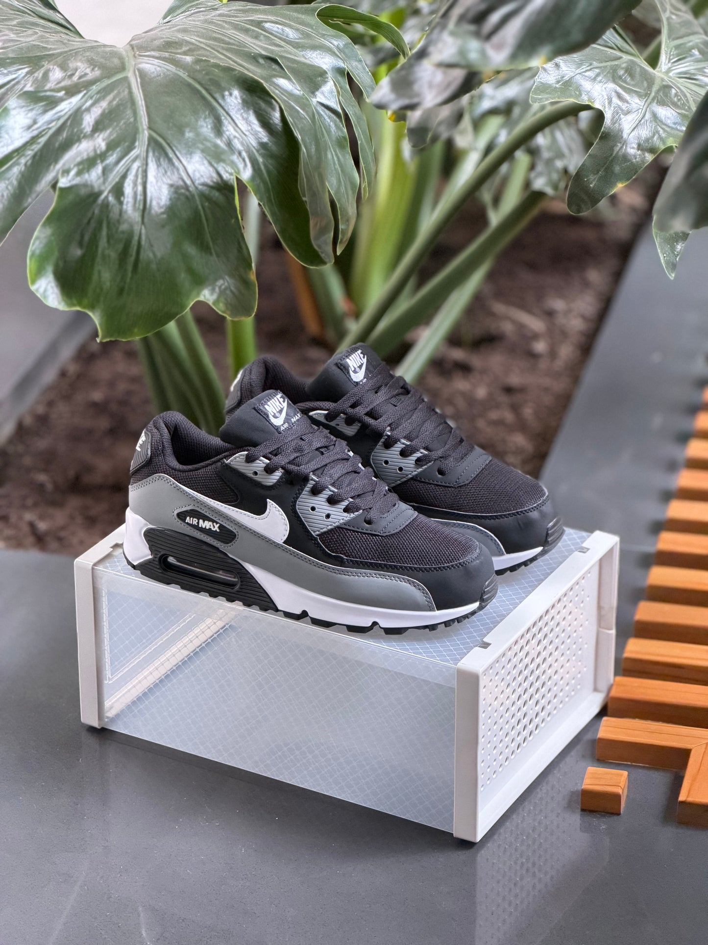 Nike Air Max 90 Essential