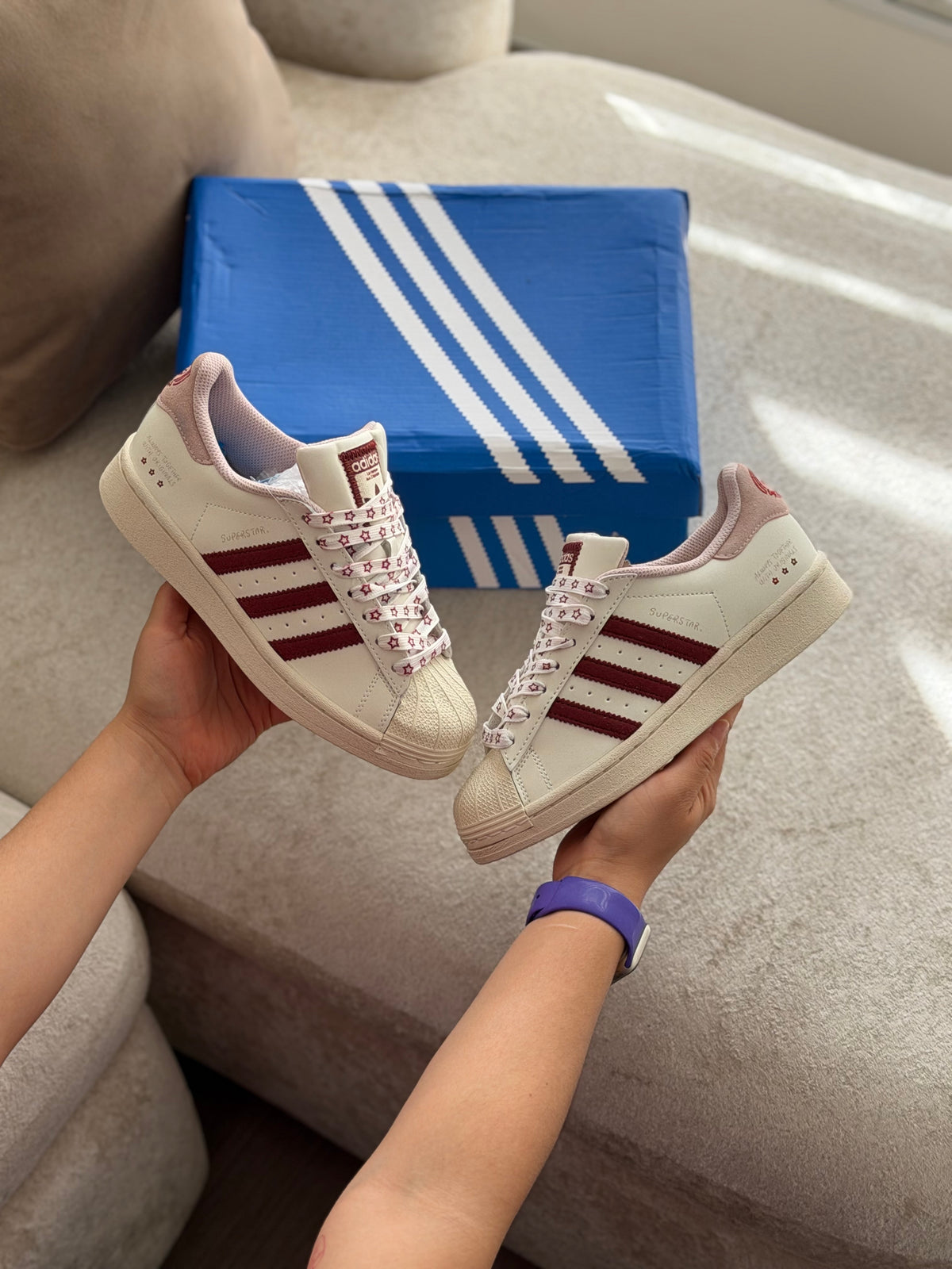 Adidas Súperstar San Valentín