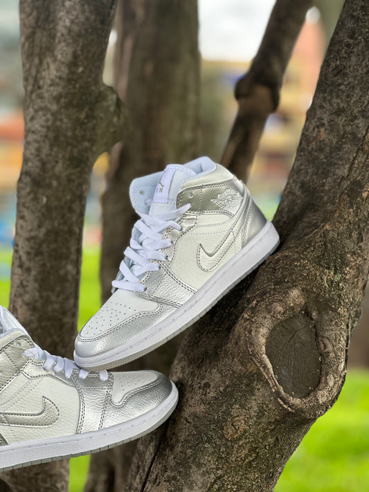Nike Air Jordan 1 Metallic