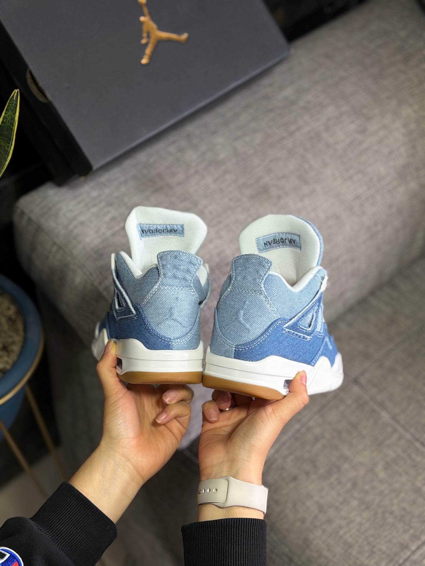 Air Jordan 4 “Worn Blue”