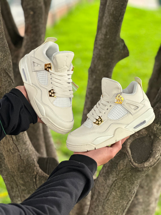 Air Jordan 4 Metallic Gold