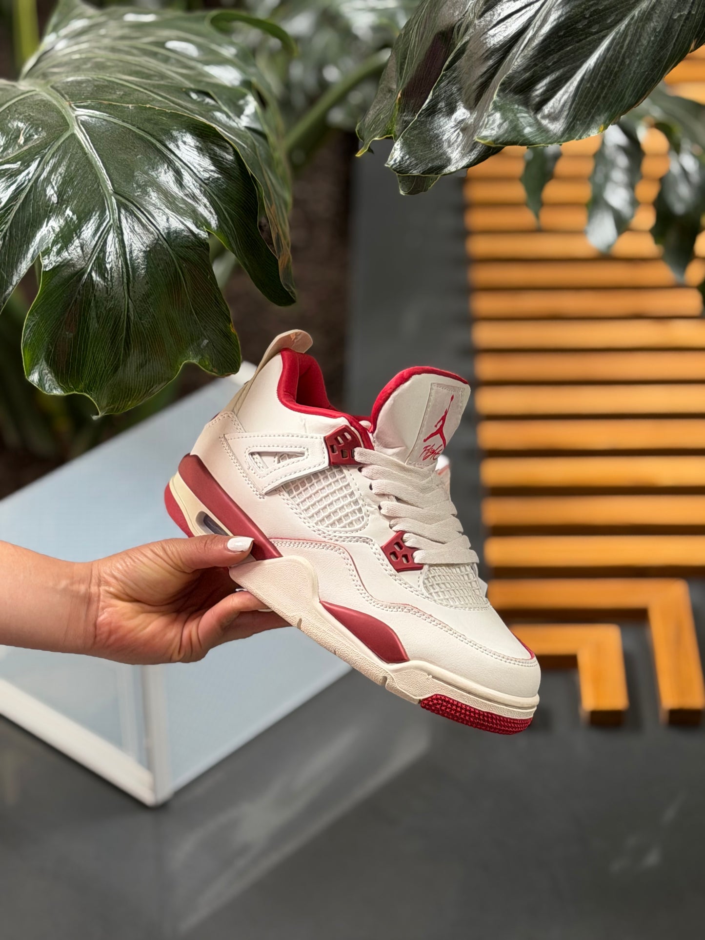 Air Jordan 4 Retro “Valentine’s Day”
