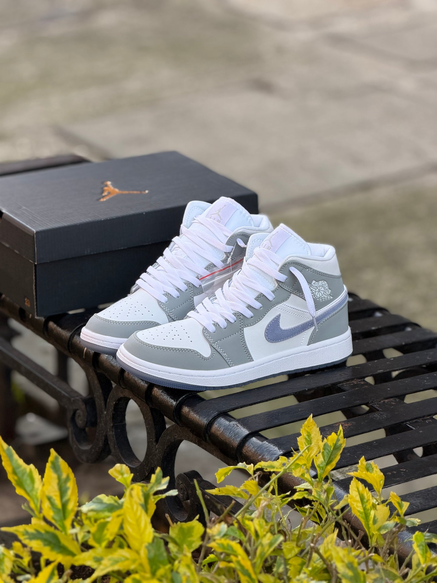 Air Jordan 1 Mid Wolf Grey Aluminum