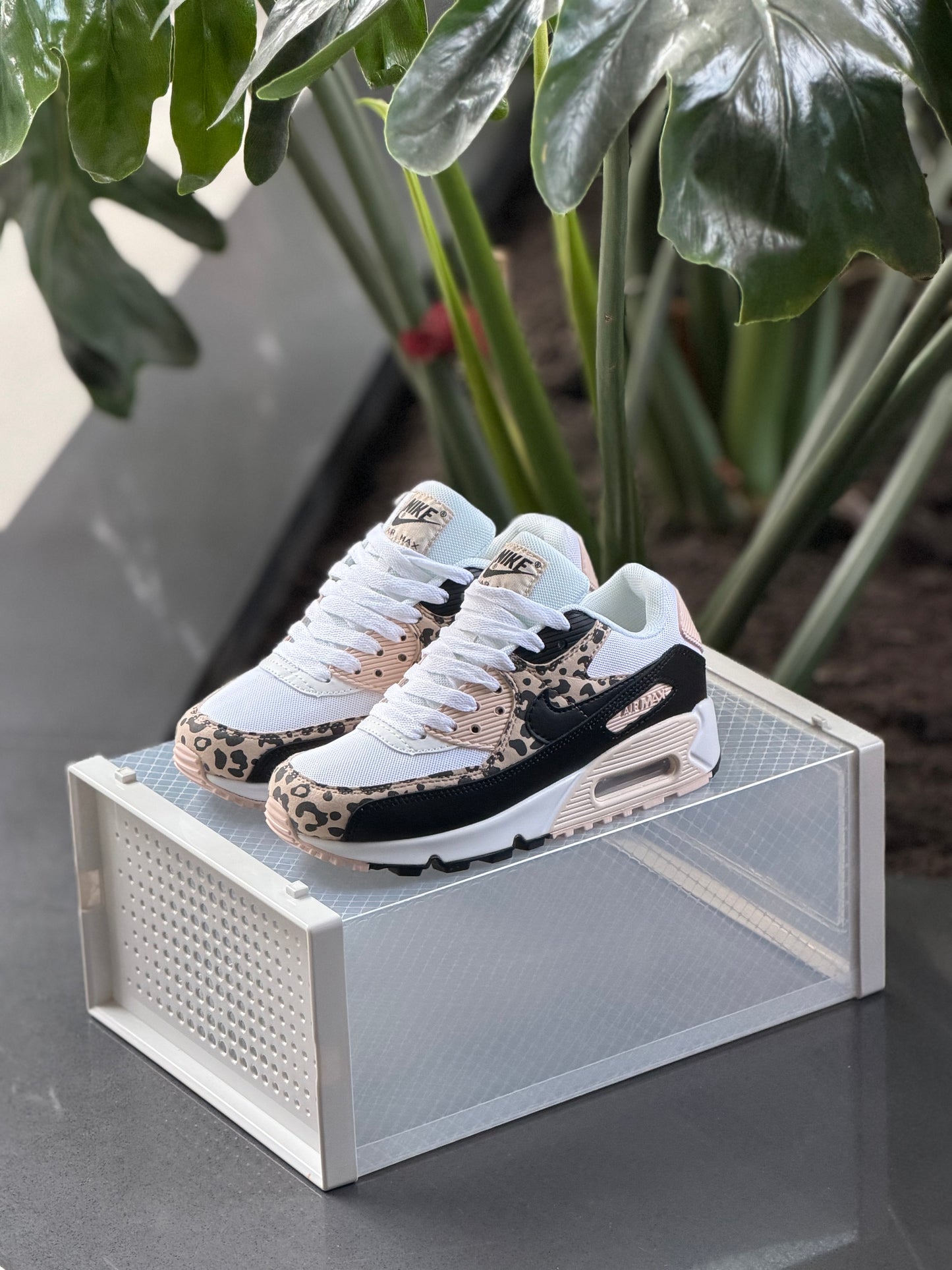 Nike Air Max 90 Leopard Pink